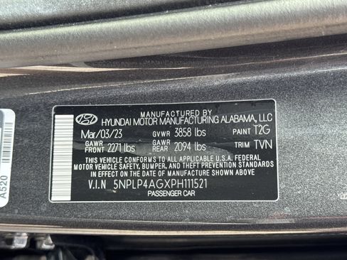 Used 2023 Hyundai Elantra Limited FWD image 33