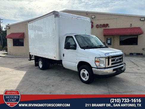 Used 2016 Ford E-350 and Econoline 350 Super Duty RWD image 1