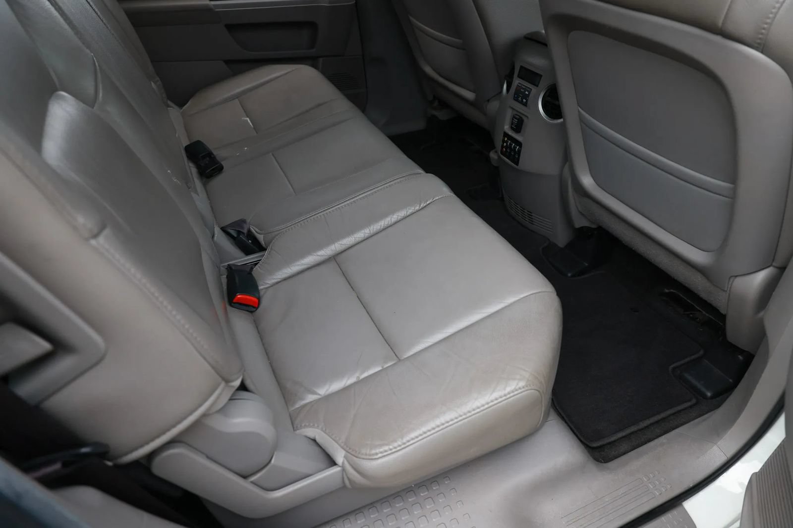 Used 2012 Honda Pilot Touring image 27