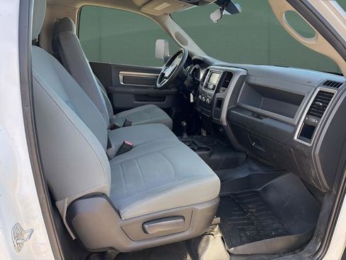 Used 2018 RAM 5500 Tradesman w/ Power & Remote Entry Group image 12