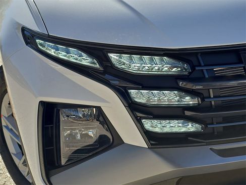 New 2026 Hyundai Tucson SE image 28