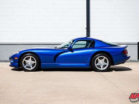 Used 1996 Dodge Viper GTS image 13