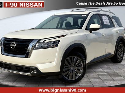 Used 2022 Nissan Pathfinder SL w/ SL Premium Package