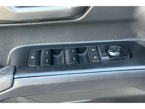 Used 2025 Toyota Tacoma TRD Sport w/ TRD Sport Upgrade Package AWD/4WD image 12