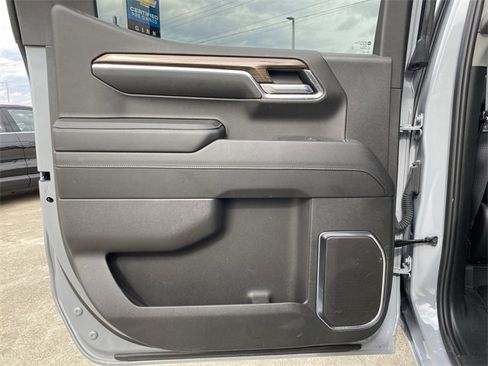 Used 2024 Chevrolet Silverado 1500 LT image 36