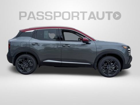 New 2025 Nissan Kicks SR w/ SR Premium Package image 5