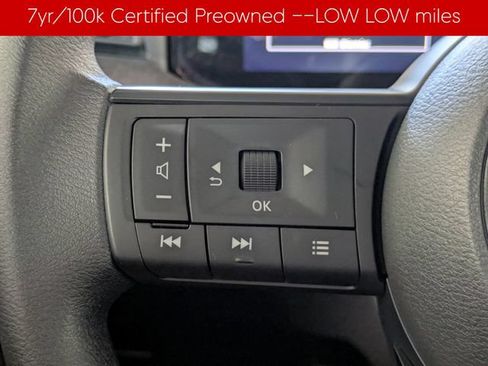 Used 2025 Nissan Kicks SV FWD image 23