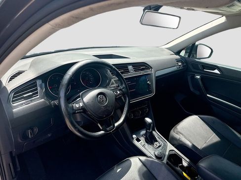Used 2019 Volkswagen Tiguan SE AWD/4WD image 10