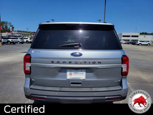 Certified 2024 Ford Expedition Max XLT RWD image 5
