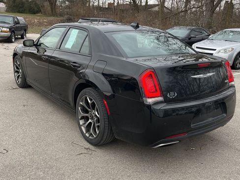 Used 2017 Chrysler 300 S w/ 300S Premium Group RWD image 2