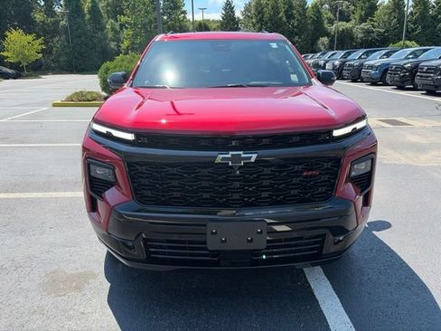 Used 2025 Chevrolet Traverse RS AWD/4WD image 9