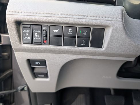 Used 2019 Honda Odyssey EX-L image 25