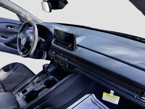 Used 2025 Honda Accord SE image 30