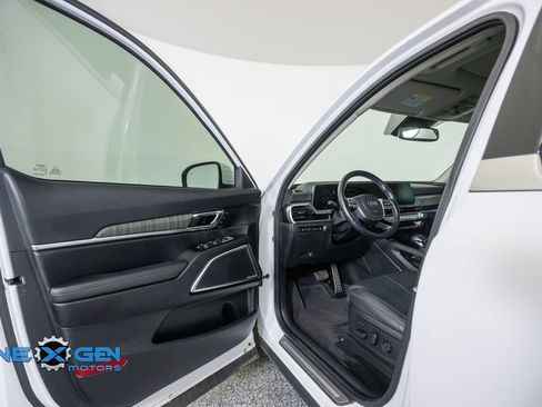 Used 2023 Kia Telluride SX AWD/4WD image 9