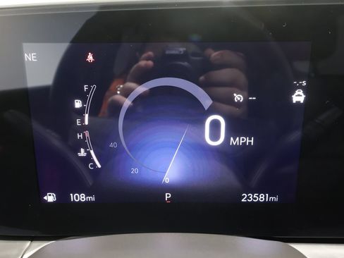 Certified 2024 Buick Envista Sport Touring w/ Convenience I Package FWD image 11