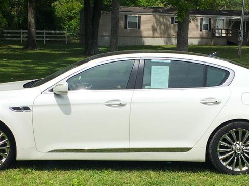 Used 2015 Kia K900 Luxury RWD image 3