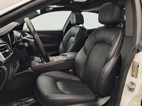 Used 2019 Maserati Ghibli S Q4 AWD/4WD image 7