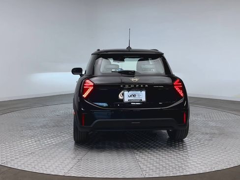 New 2026 MINI Cooper 2-Door Hardtop FWD image 7