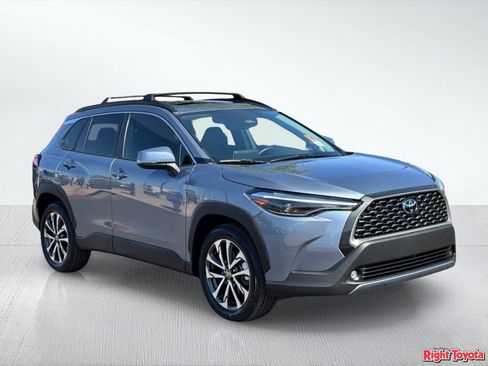 Certified 2024 Toyota Corolla Cross XLE w/ Convenience Package image 8