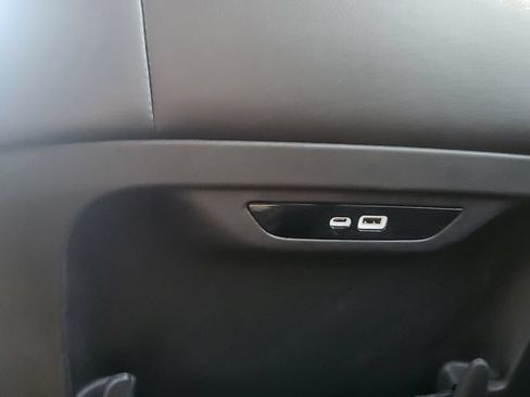 Used 2026 Chrysler Pacifica Select FWD image 31