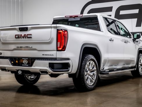 Used 2024 GMC Sierra 1500 Denali image 32