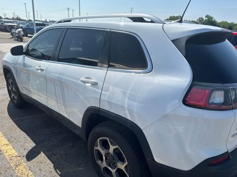 Used 2021 Jeep Cherokee Latitude Lux AWD/4WD image 28