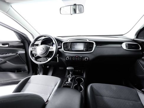 Used 2020 Kia Sorento LX AWD/4WD image 19