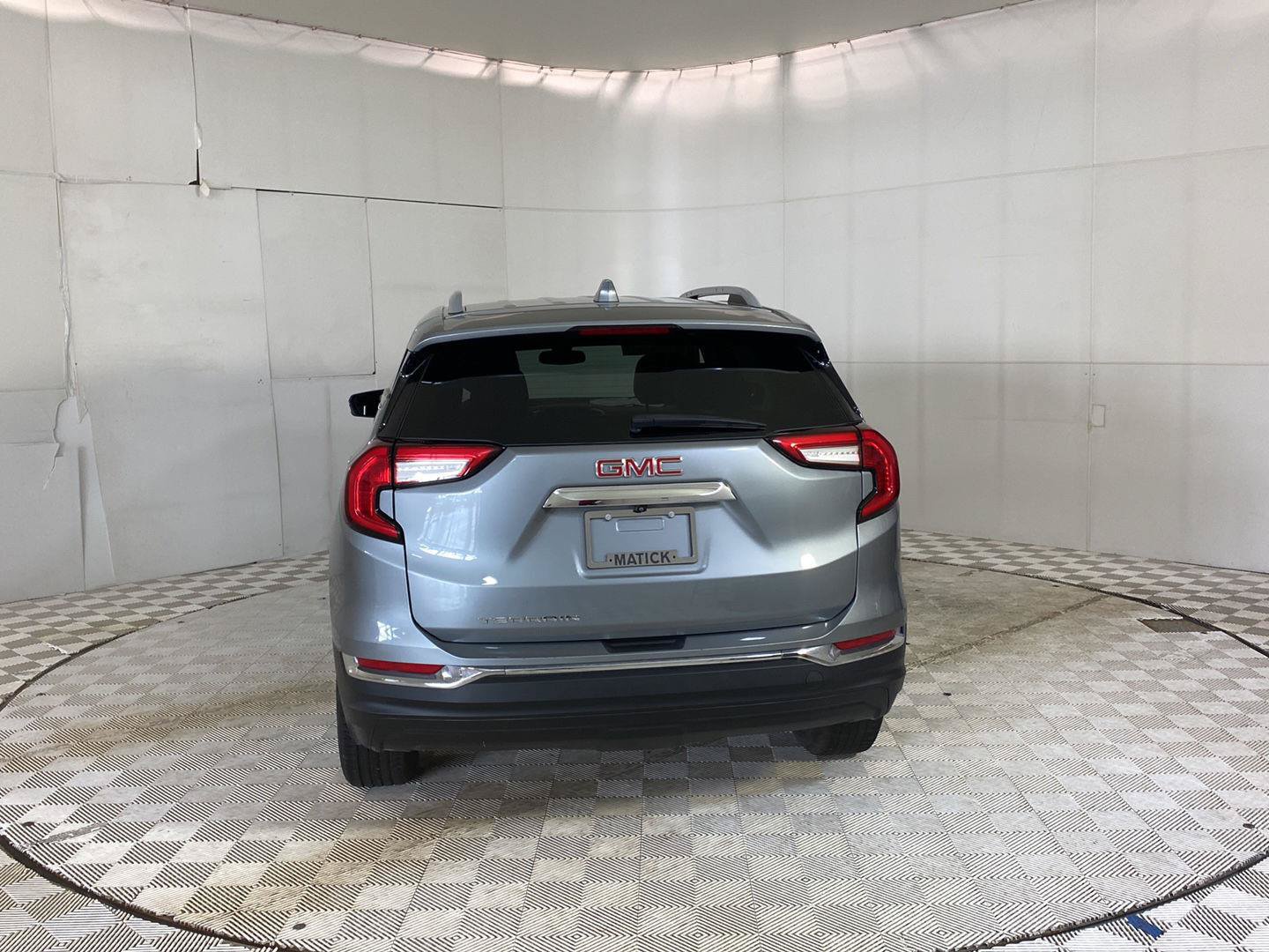 Certified 2024 GMC Terrain SLT FWD image 6