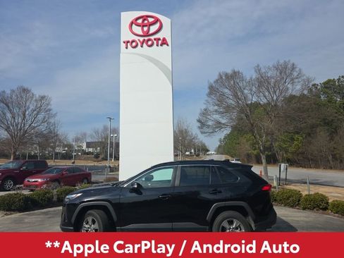 Used 2024 Toyota RAV4 XLE image 3