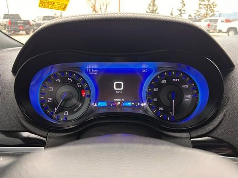 Used 2019 Chrysler 300 S image 25