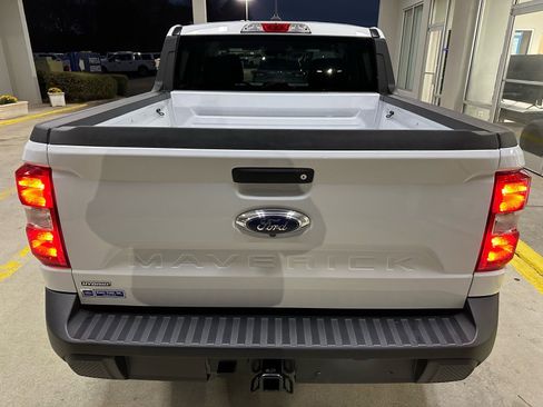 Certified 2024 Ford Maverick XLT image 13