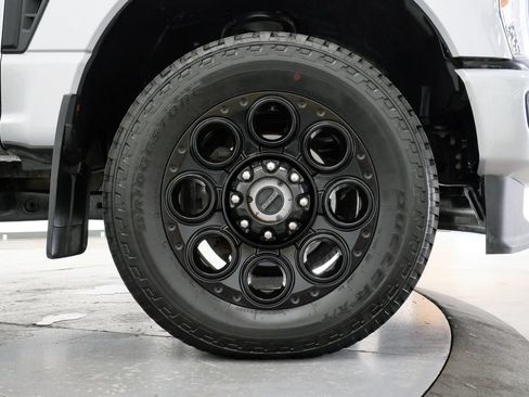 Used 2023 Ford F250 Lariat w/ Lariat Ultimate Package AWD/4WD image 39