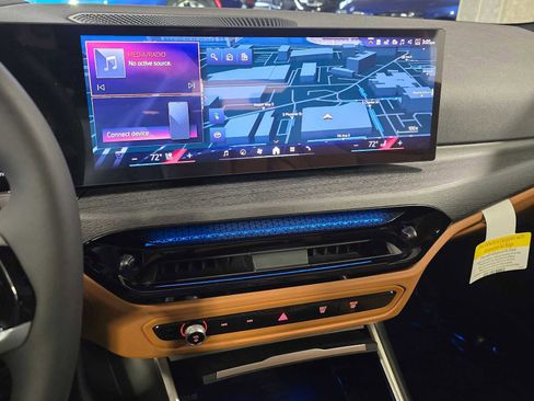 New 2025 BMW i4 xDrive40i image 13