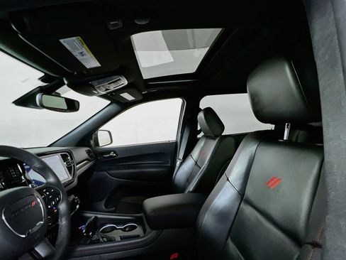 Used 2023 Dodge Durango R/T w/ Tow 'N Go Package AWD/4WD image 22
