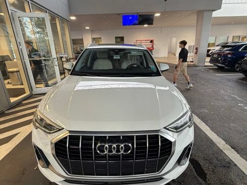 Certified 2024 Audi Q3 2.0T Premium Plus AWD/4WD image 7