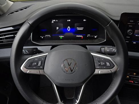 Used 2025 Volkswagen Jetta SE w/ Sunroof Package FWD image 19