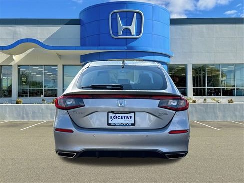 Used 2023 Honda Civic Sport Touring image 3