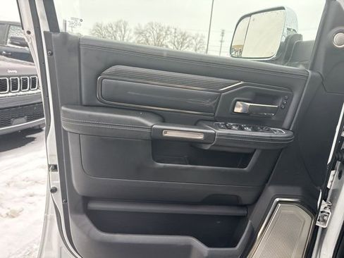 Used 2019 RAM 2500 Limited image 11