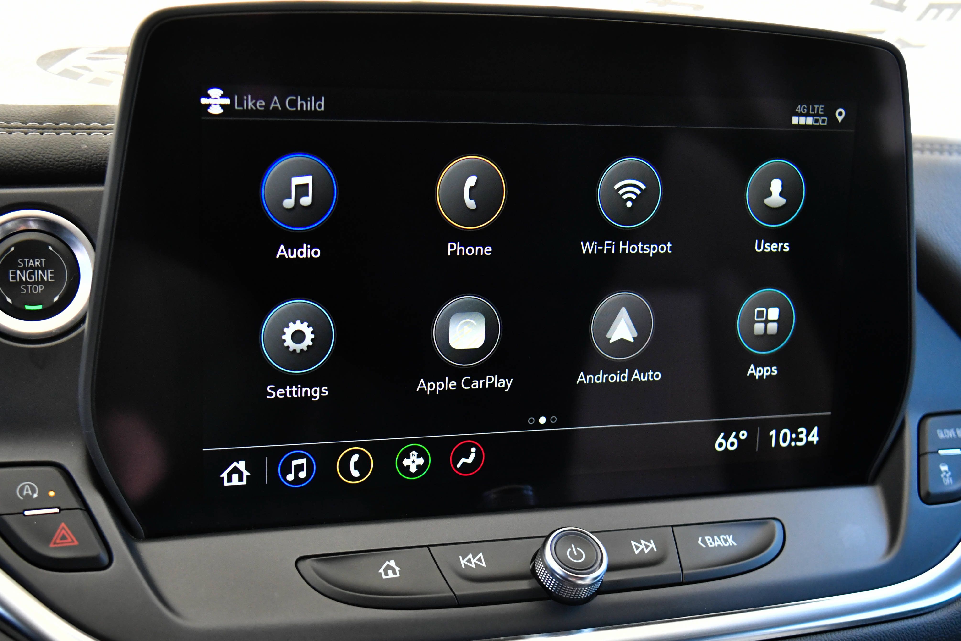 Used 2025 Chevrolet Blazer LT FWD image 19