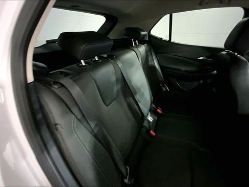 Used 2025 Buick Encore GX Preferred AWD/4WD image 23