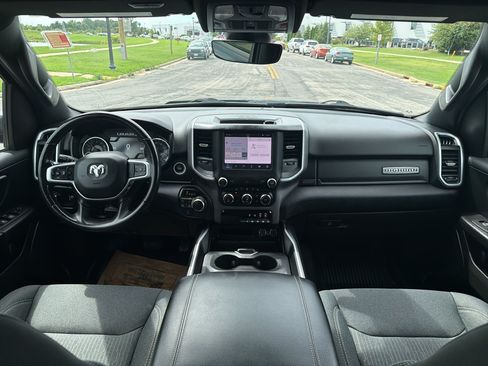 Used 2022 RAM 1500 Big Horn AWD/4WD image 19