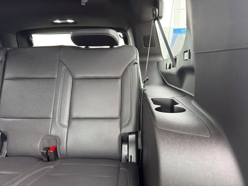 Certified 2023 Chevrolet Suburban Z71 w/ Luxury Package image 35