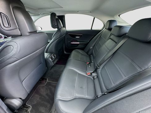 Used 2023 Mercedes-Benz C 300 Sedan image 16