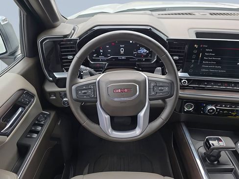 Used 2023 GMC Sierra 1500 SLT AWD/4WD image 14