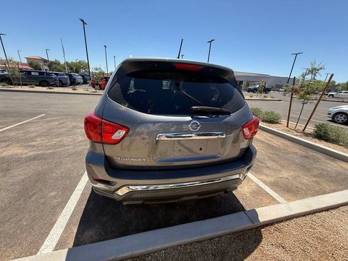 Used 2017 Nissan Pathfinder S FWD image 5