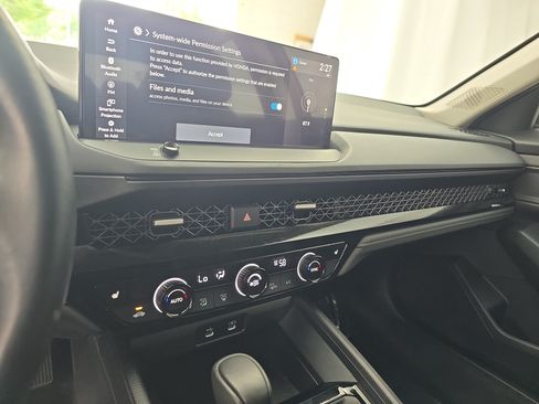 Used 2024 Honda Accord EX-L image 19