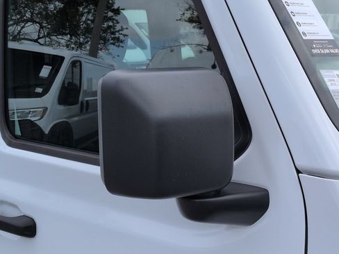 Used 2024 Jeep Wrangler Unlimited Sport AWD/4WD image 12