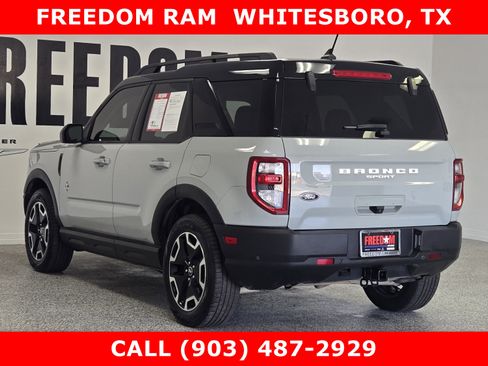 Used 2021 Ford Bronco Sport Outer Banks image 3