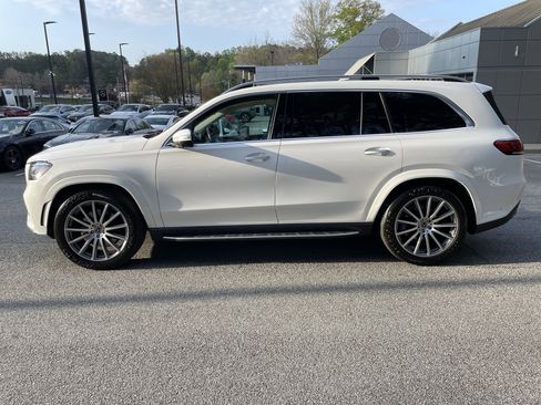 Used 2022 Mercedes-Benz GLS 450 4MATIC image 16