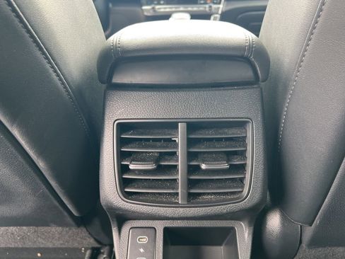 Used 2025 Kia Seltos S image 28